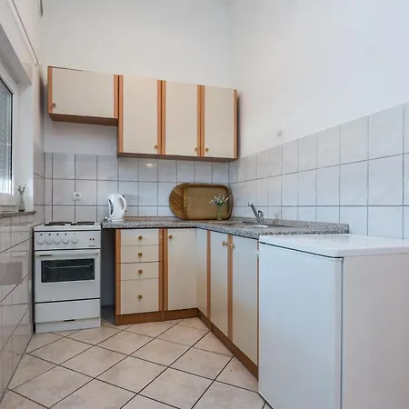 Delic/pejic Apartment Vir