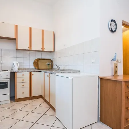 Delic/pejic Apartment Vir